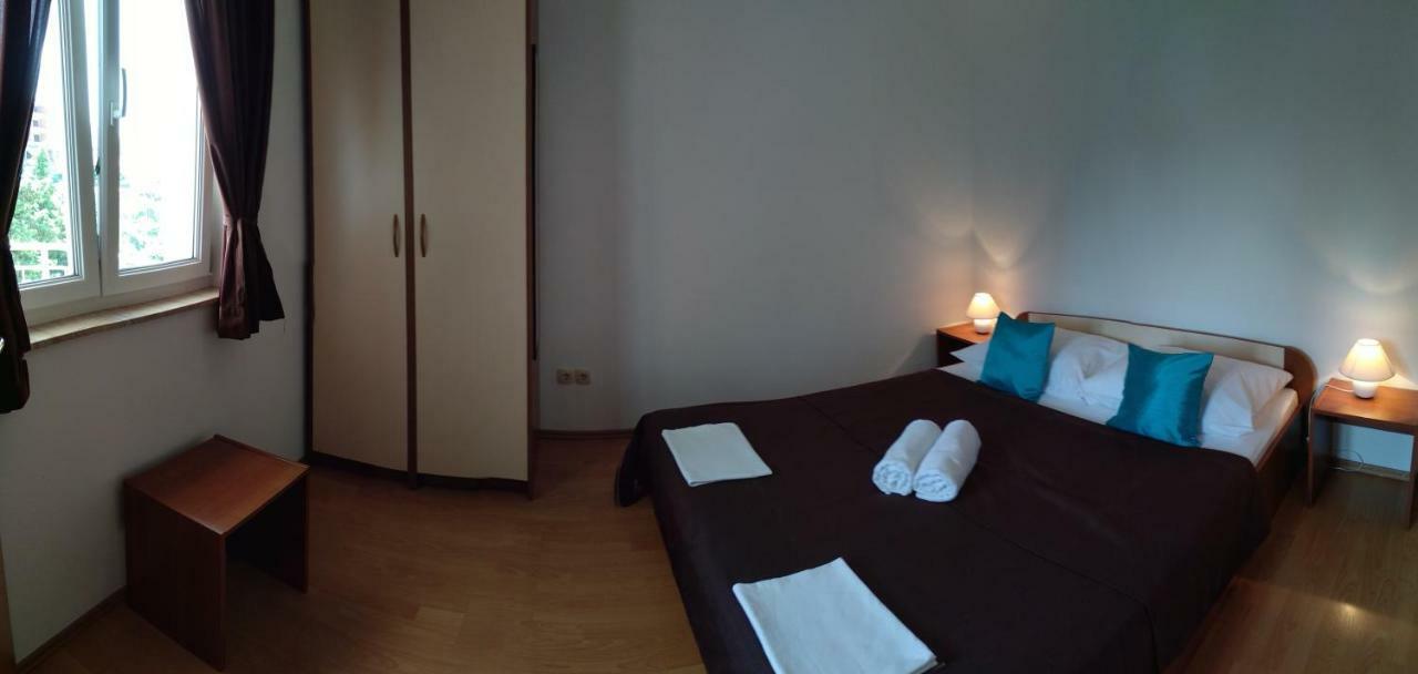 Sunny Blue Apartments 오미스 외부 사진